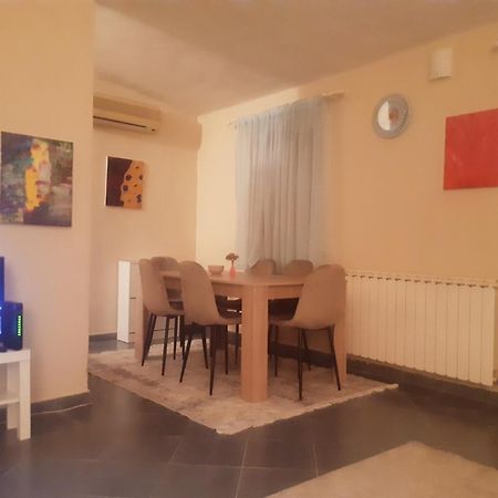 Centre Two Bedrooms Apartment Podgorica Buitenkant foto