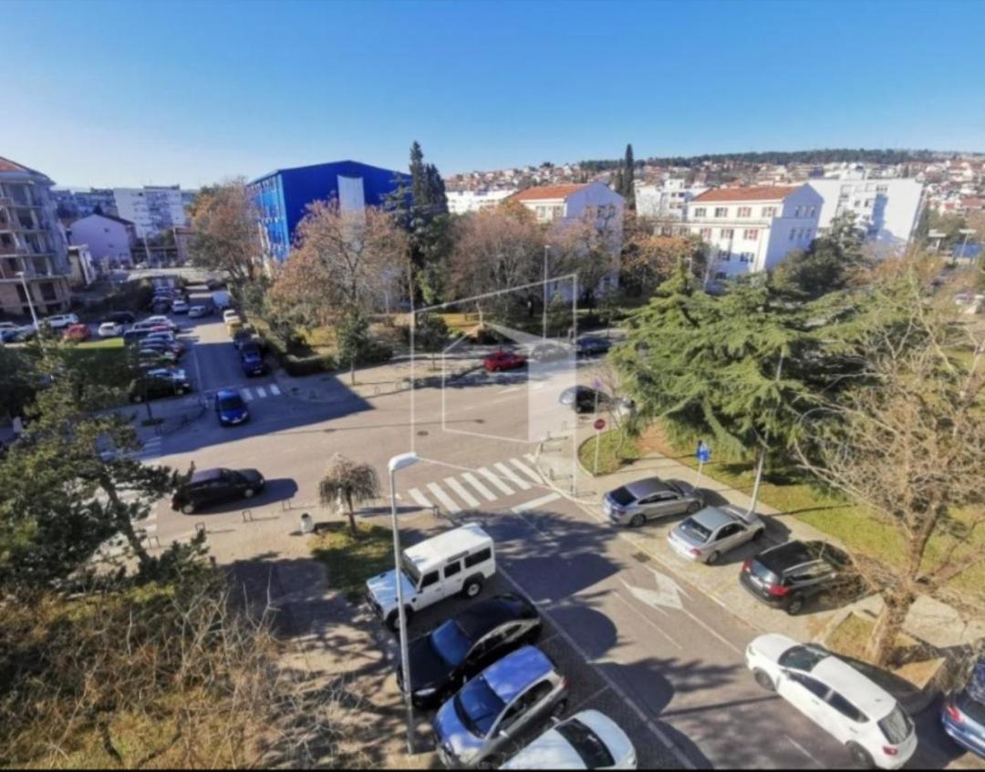 Centre Two Bedrooms Apartment Podgorica Buitenkant foto